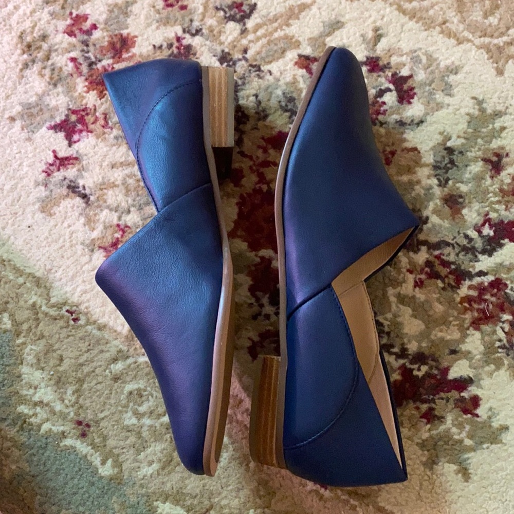 Clarks Pure Tone Navy, 8.5, Like new